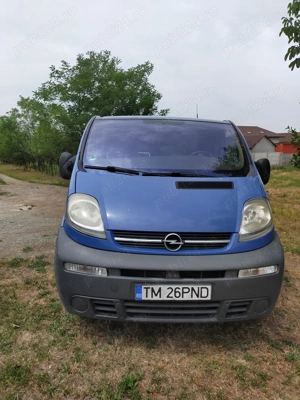 Vând Opel Vivaro 2,5 dizel