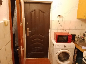 Vând garsoniera pe str poienitei  - imagine 2