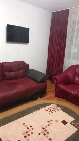 închiriez apartament