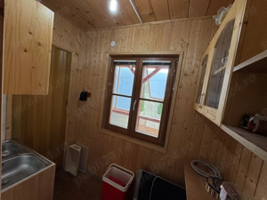 Casă de vacanță cu teren (30 ari) - imagine 8 Casă de vacanță cu teren (30 ari) - imagine 8