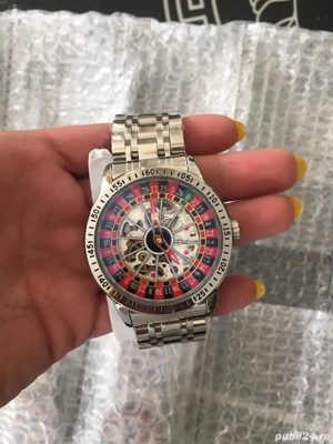 Ceas mecanic cu ruletă 