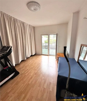 Casa in apreciabil potential,cu terase, curte,gradina echipata,2 pivnite,Str. Rodnei,Central,Targu M - imagine 17