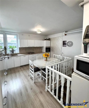 Casa in apreciabil potential,cu terase, curte,gradina echipata,2 pivnite,Str. Rodnei,Central,Targu M - imagine 15