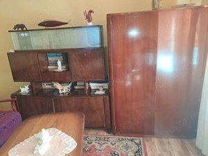 Mobilă veche de vânzare, din lemn masiv, de nuc!