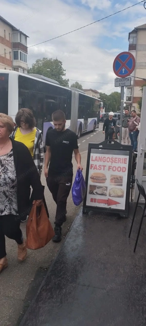 Cedez fast-food. Super oferta!!