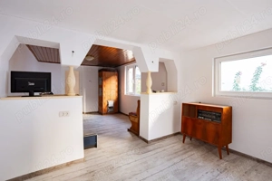 Vand casa ultracentral in Pecica - imagine 5