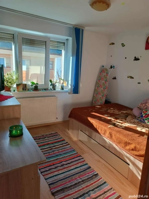 Vand apartament cu camere camere  - imagine 4