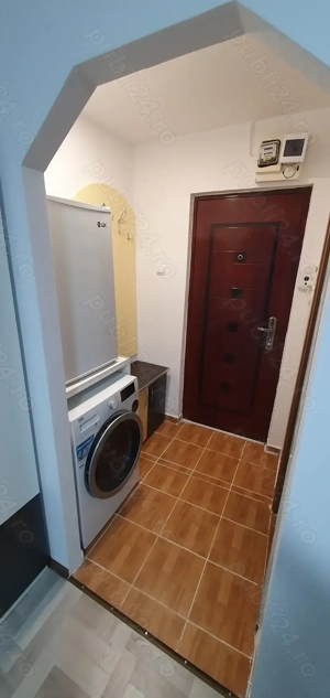 Garsoniera in spate la AFI - imagine 2