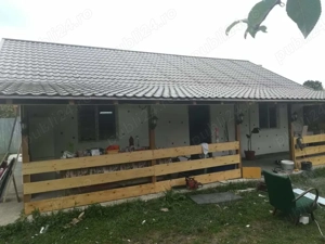 Vând teren intravilan și casa.