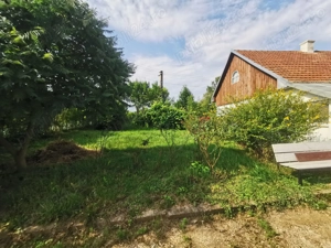 Vand casa in Vășcăuți, Siret, Suceava  - imagine 7