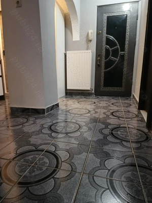 Vând apartament decomandat cu 3 camere, micro 16. - imagine 9