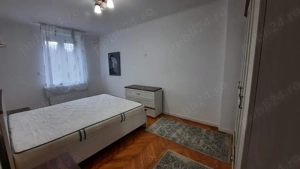 Str. George Cosbuc (zona bd. Unirii)   apartament 2 camere, decomandat, finisat - imagine 3