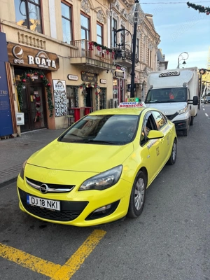 Firma taxi cu 3 locuri