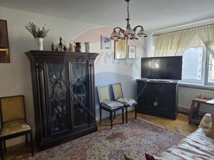 Apartament cu 2 camere de închiriat în zona Central