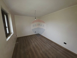 Casa  si  teren zona Balaurul - imagine 11