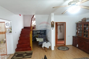 Casă / Vilă cu 4 camere de vânzare Catalina - imagine 6