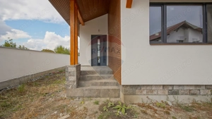 Comision 0 %! Casă cu 4 camere de vânzare în zona Stupini! - imagine 3