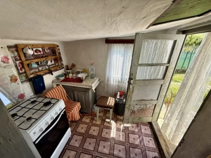 Casă de vânzare cu teren  - imagine 5