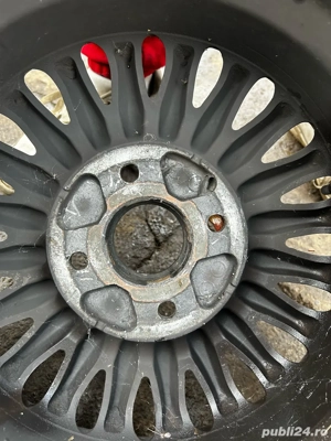 vand jante R15 volvo v40