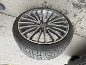 Set Roti Complet Mercedes W223 R 21 anvelope 255 35 21 Continental M+S - imagine 3 Set Roti Complet Mercedes W223 R 21 anvelope 255 35 21 Continental M+S - imagine 3