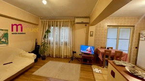 Apartament 4 camere,zona Ultracentrala,etaj 2 - imagine 2