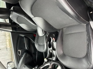 Vând Hunday IX35, benzină, primul proprietar  - imagine 9