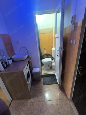 Vând cameră de cămin zona UMT - imagine 9
