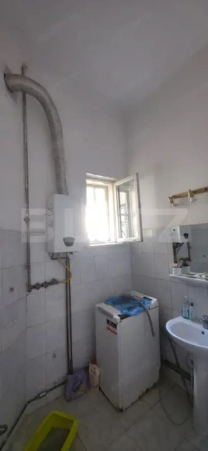 Casa 4 camere , teren 285 mp, zona semi-centrala - imagine 18