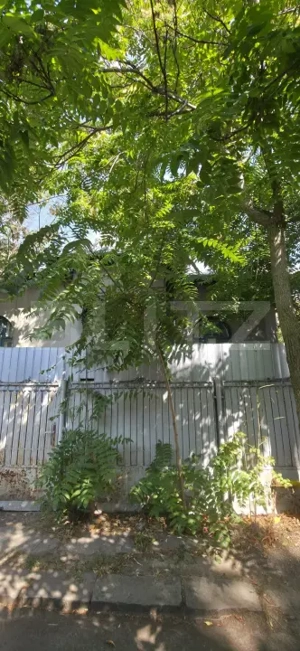 Casa 4 camere , teren 285 mp, zona semi-centrala - imagine 10