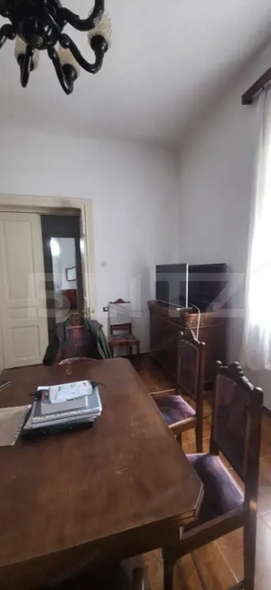 Casa 4 camere , teren 285 mp, zona semi-centrala - imagine 3