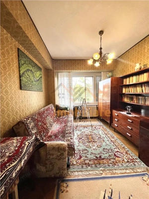 APARTAMENT CU 3 CAMERE | DE INCHIRIAT | PIATA 1 DECEMBRIE - imagine 4