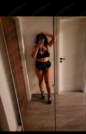 Bruneta! Sâni mari! Sagului 