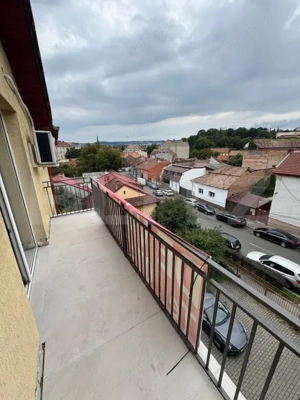 EXCLUSIVITATE CU COMISION 0! Apartament cu 2 camere, zona Semicentrala - imagine 7