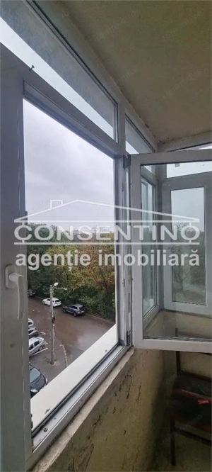 Se vinde apartament cu 2 camere confort1 , liber , cart . Micro XIV - imagine 7