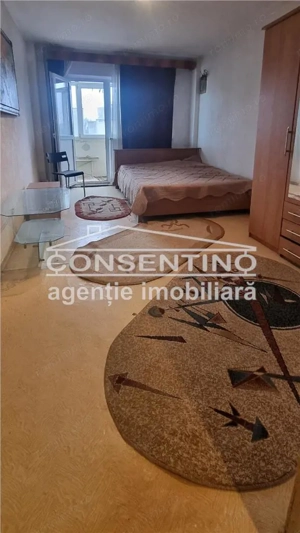 Se vinde apartament cu 2 camere confort1 , liber , cart . Micro XIV