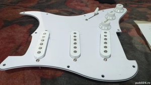 Doze Fender Stratocaster 59, efect AC30 - imagine 2