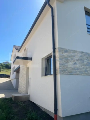 OPORTUNITATE! Casă cu 4 camere la intrare în Dezmir!