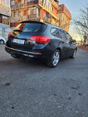 Opel astra j 1.6 cdti Sports tourer - imagine 3