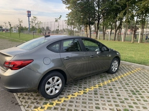 Opel Astra J 2017 1400 cmc, 140 CP - imagine 5 Opel Astra J 2017 1400 cmc, 140 CP - imagine 5