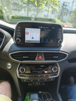 Vând Hyundai Santafe 8AT 7 locuri full option  - imagine 8