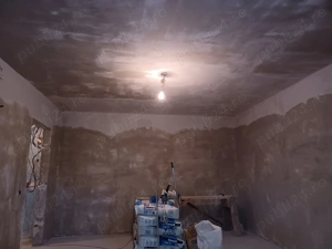 Caut loc de muncă stabil!