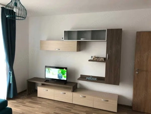 Apartament modern cu 2 camere, terasă și boxă – Tractorul, Brașov 