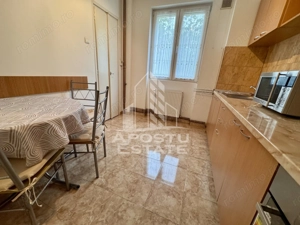 Apartament 3 camere, decomandat, centrala proprie, Semicentral - imagine 9
