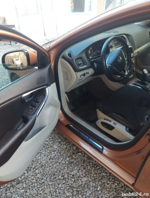 Volvo V40 D2 2014 - imagine 4