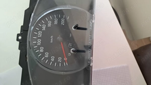 Nissan Nv200 an 2011 Ceasuri bord radio cd consolă schimbător  - imagine 2