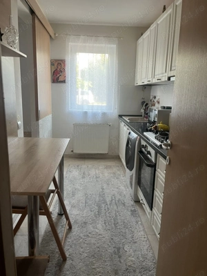 Apartament 2 camere in zona Rulmentul - imagine 2