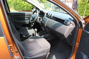 Dacia Duster TCe 100 benzină și gaz  - imagine 10