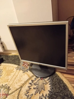 monitor LCD LG 19 