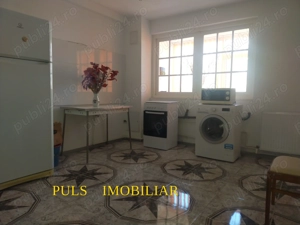 Centru-Ferdinand: Apartament trei camere cu trei balcoane,etaj 3, amenajat,centrală gaze - imagine 2 Centru-Ferdinand: Apartament trei camere cu trei balcoane,etaj 3, amenajat,centrală gaze - imagine 2