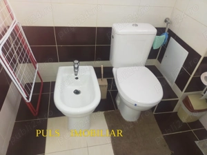 Centru-Ferdinand: Apartament trei camere cu trei balcoane,etaj 3, amenajat,centrală gaze - imagine 7 Centru-Ferdinand: Apartament trei camere cu trei balcoane,etaj 3, amenajat,centrală gaze - imagine 7